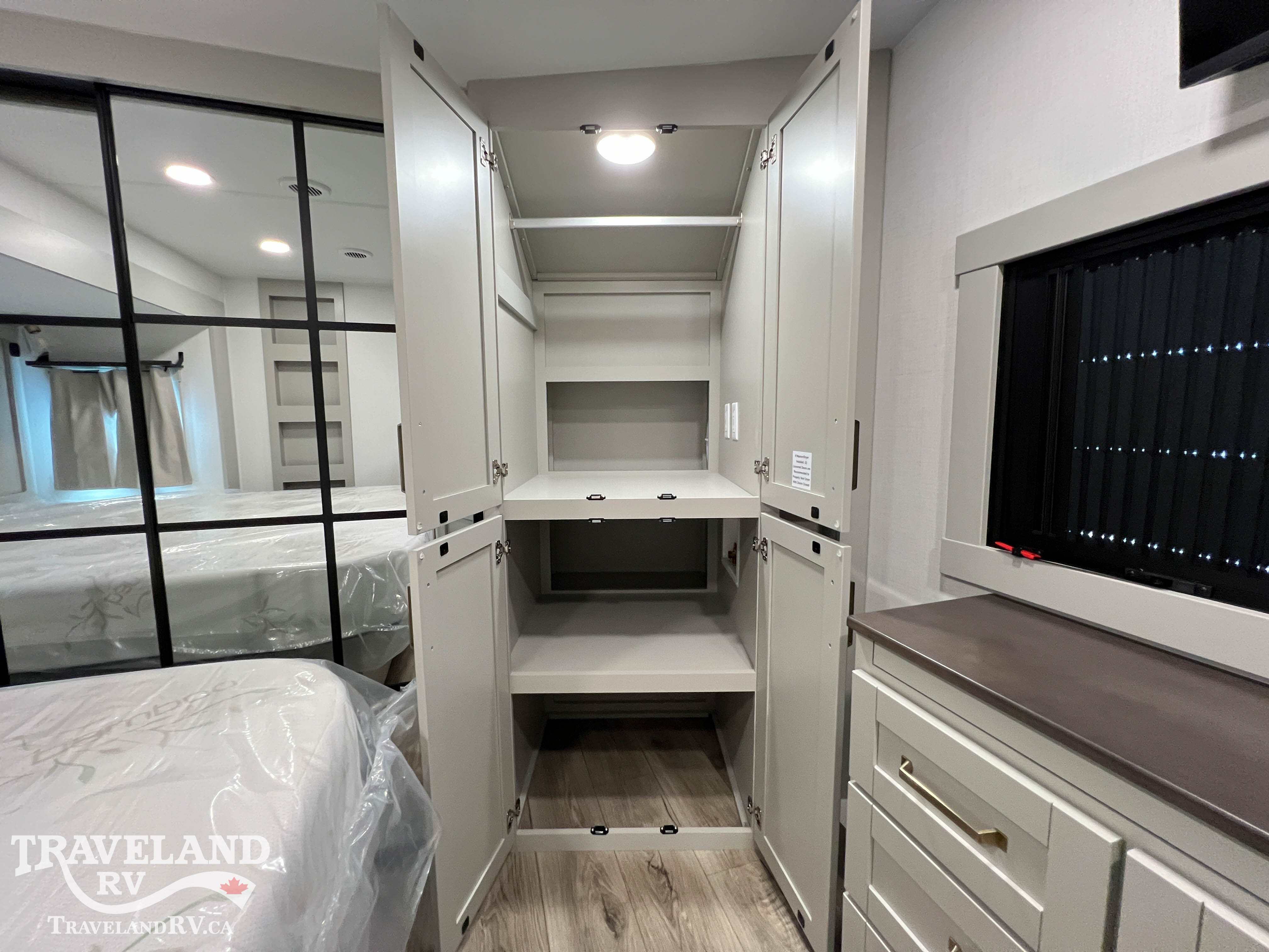 2027 Brinkley RV Model Z 3100 - Image 34