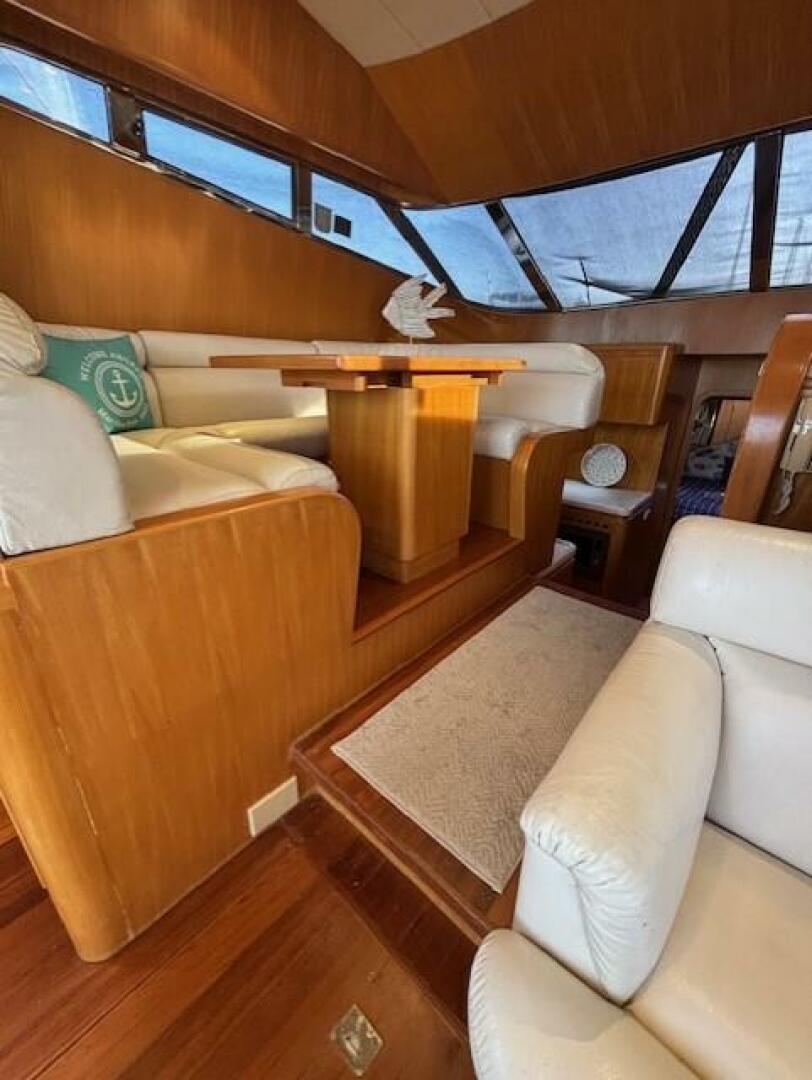 1994 Johnson High Tech 56' Euro - Image 14
