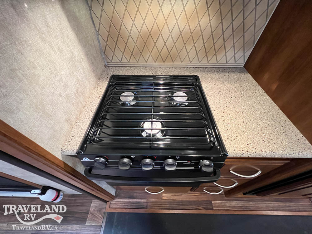 2015 Prime Time Crusader 295RST - Image 30