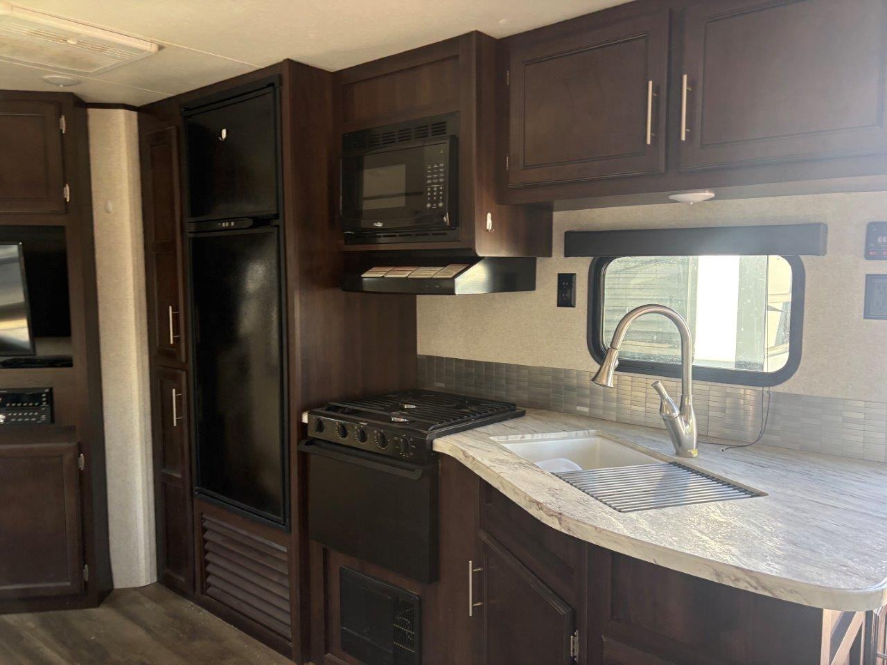 2019 Jayco Jay Flight SLX 8 285RLSW - Image 3