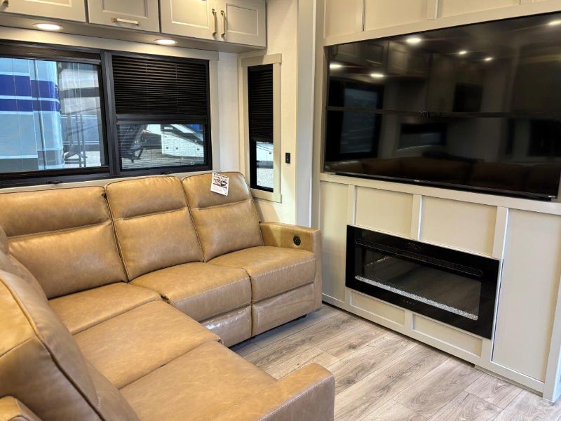 2026 Brinkley RV Model G 3250 - Image 24