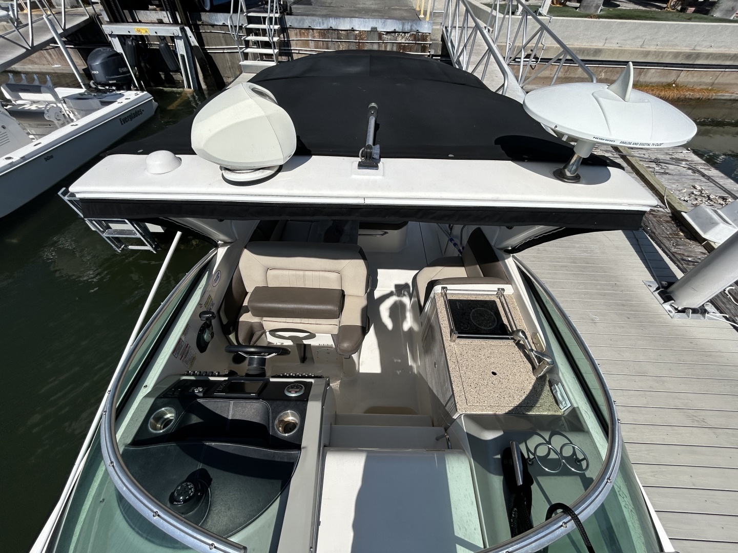2014 Sea Ray - Image 36