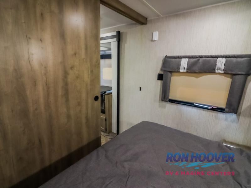 2023 PALOMINO 26RBSS - Image 26