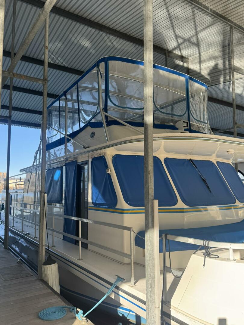 2006 Gibson 5500 Series - Image 31