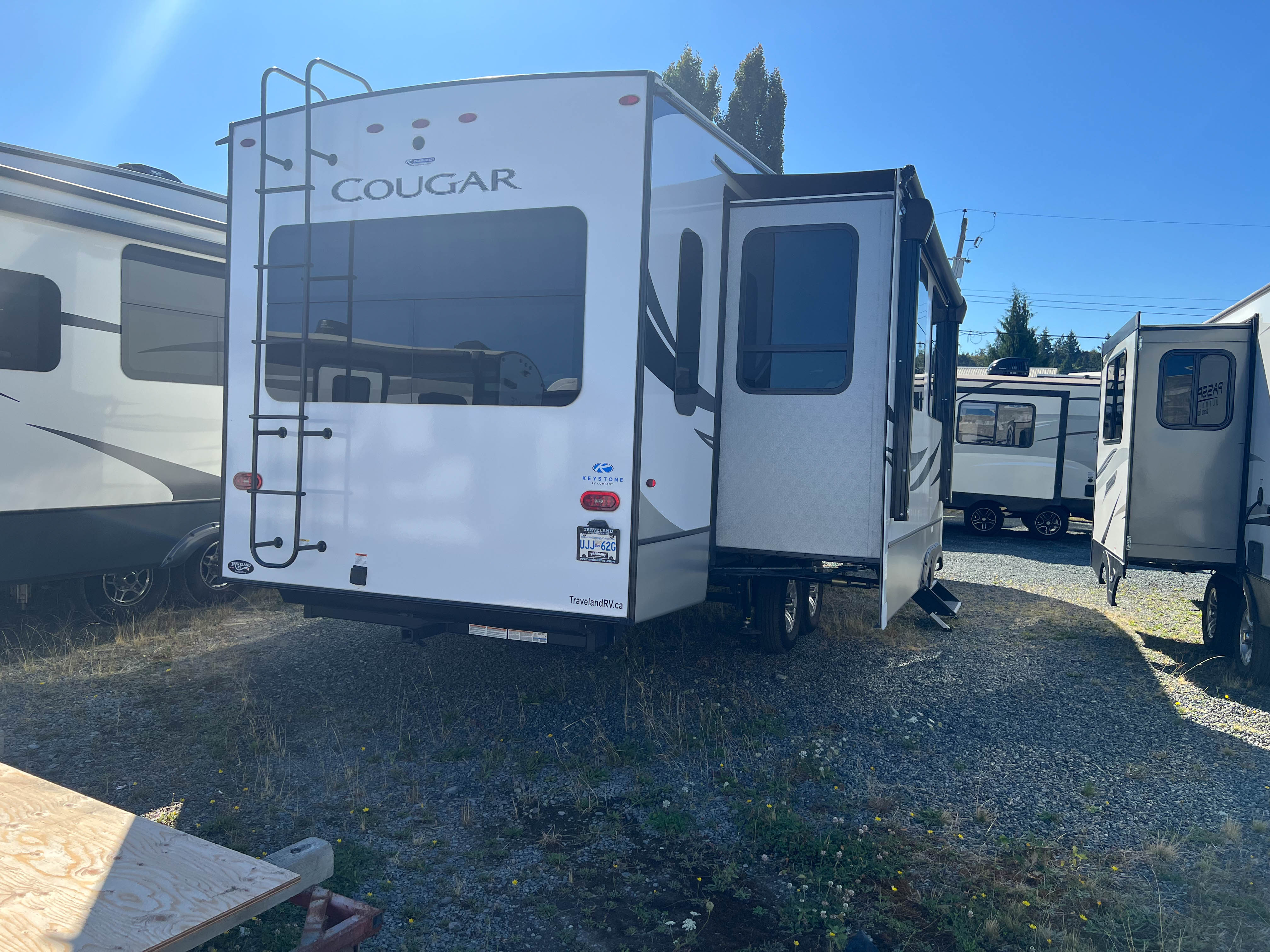 2022 Keystone Cougar East 290RLS - Image 6