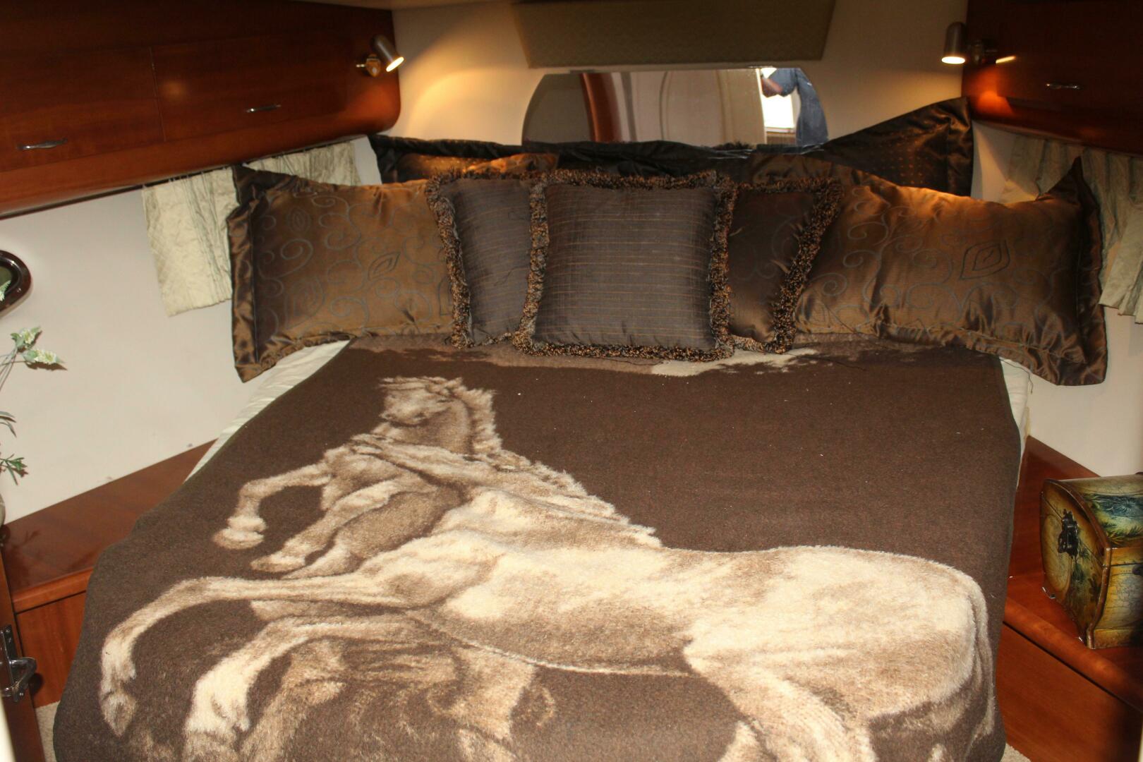 2004 Carver 360 Mariner - Image 15