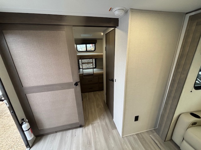 2026 Grand Design Transcend 305BHT - Image 32