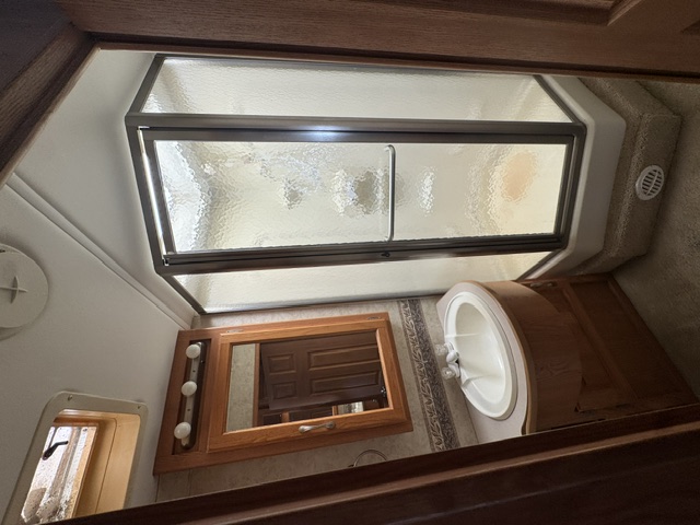 2004 FOURWINDS WINDSPORT 35D - Image 36