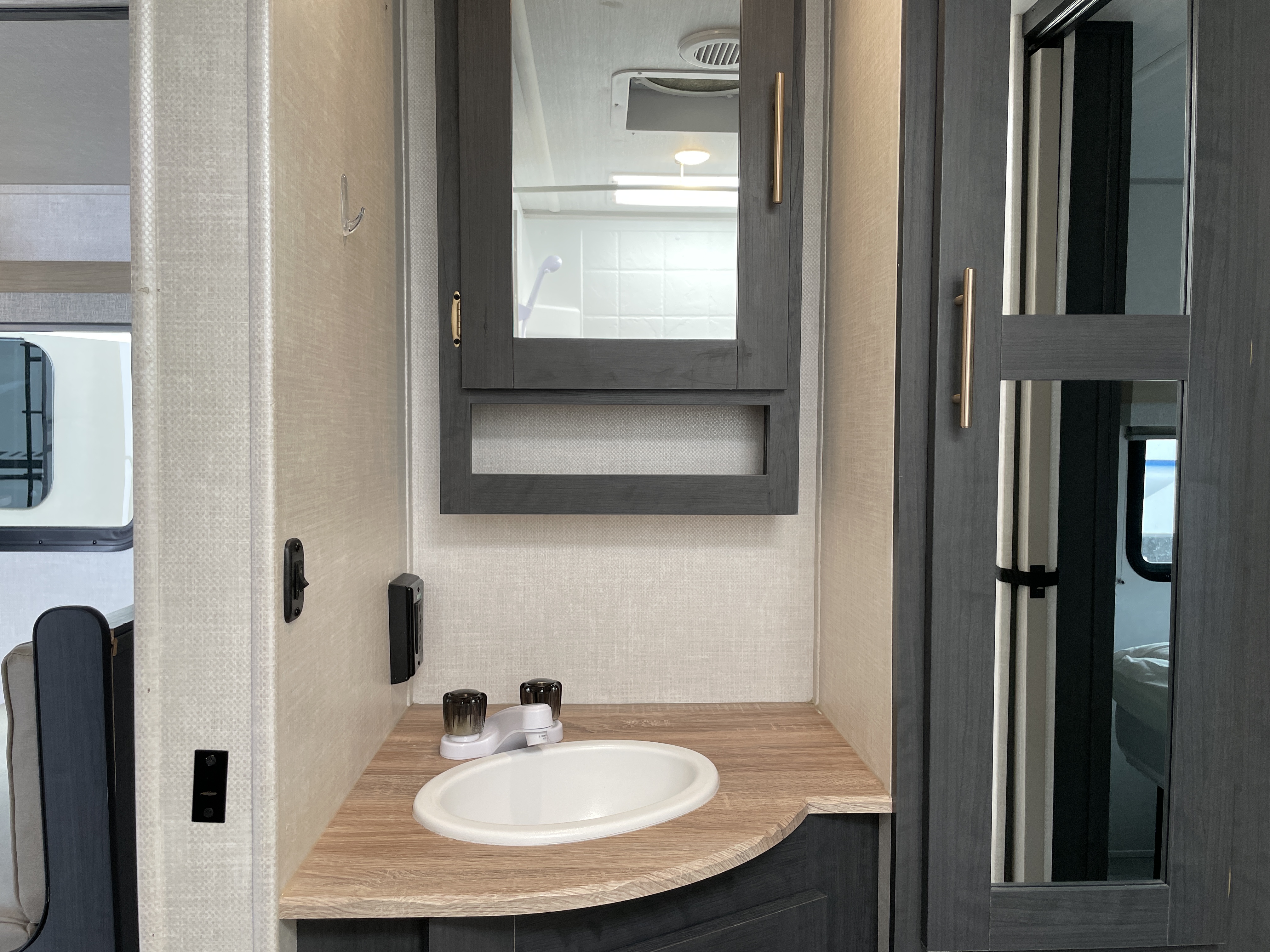 2024 Forest River R-Pod RP-202 - Image 15