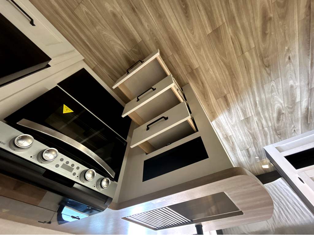 2027 VENTURE RV SIENNA 281VQB - Image 19