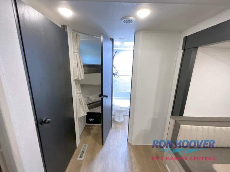 2026 PALOMINO 283BHCE - Image 27