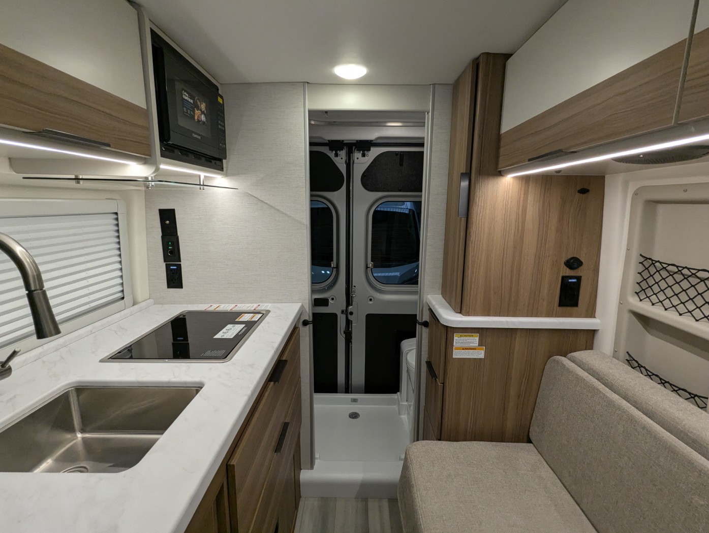 2027 Thor Motor Coach Rize Sport 18M - Image 20
