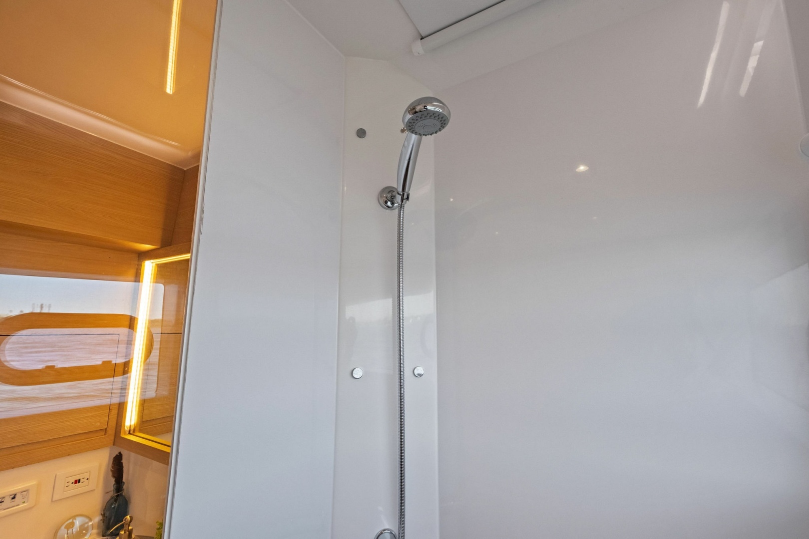 2022 Aquila 54 Yacht - Image 36
