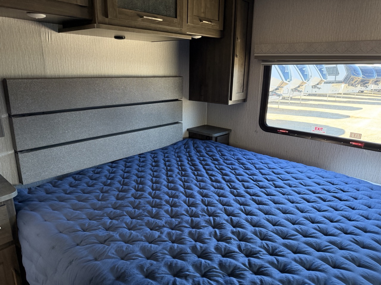 2023 Coachmen Pursuit 31BH - Image 18