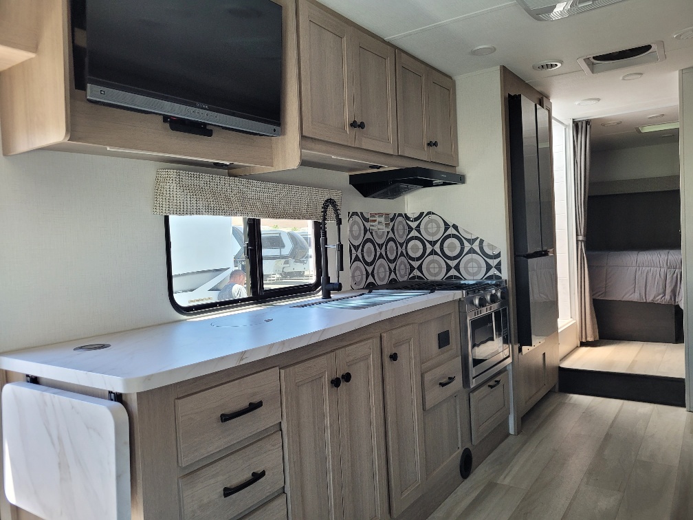 2026 Forest River Sunseeker 3010DS - Image 9
