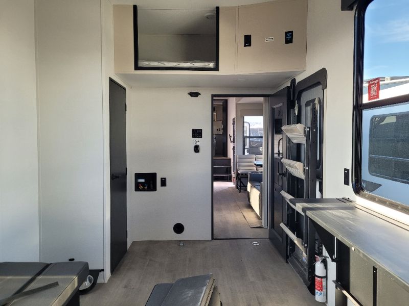 2026 Grand Design Momentum G-Class Fifth Wheel 394G - Image 12