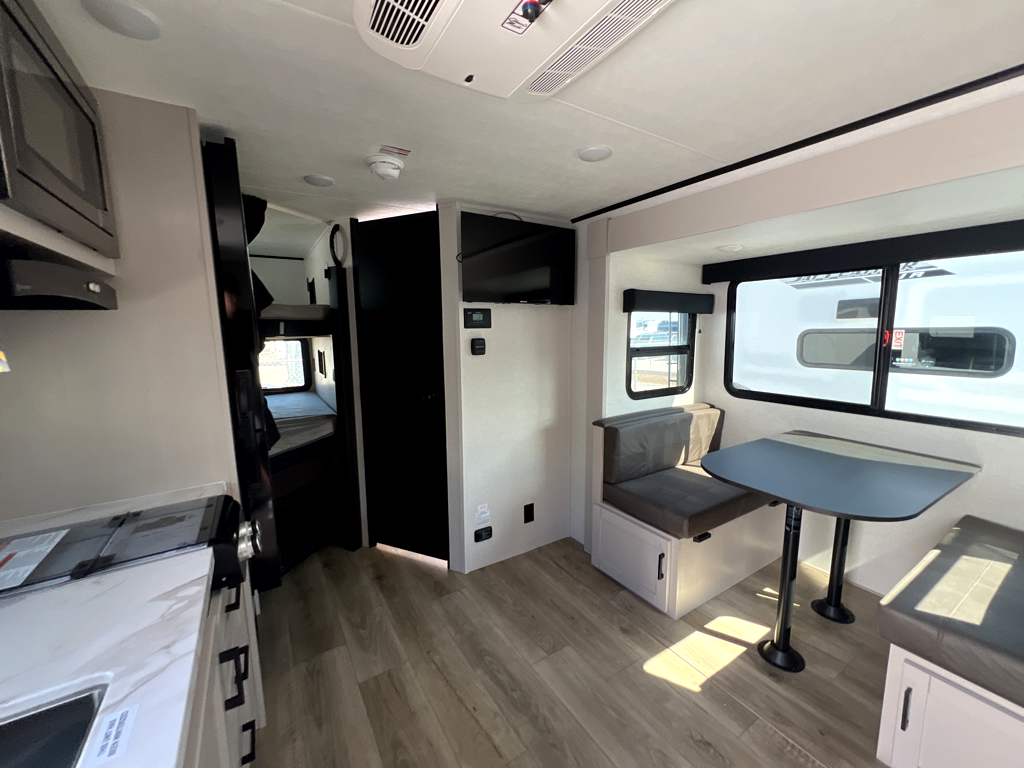 2026 JAYCO JAY FEATHER AIR 19MBS - Image 5
