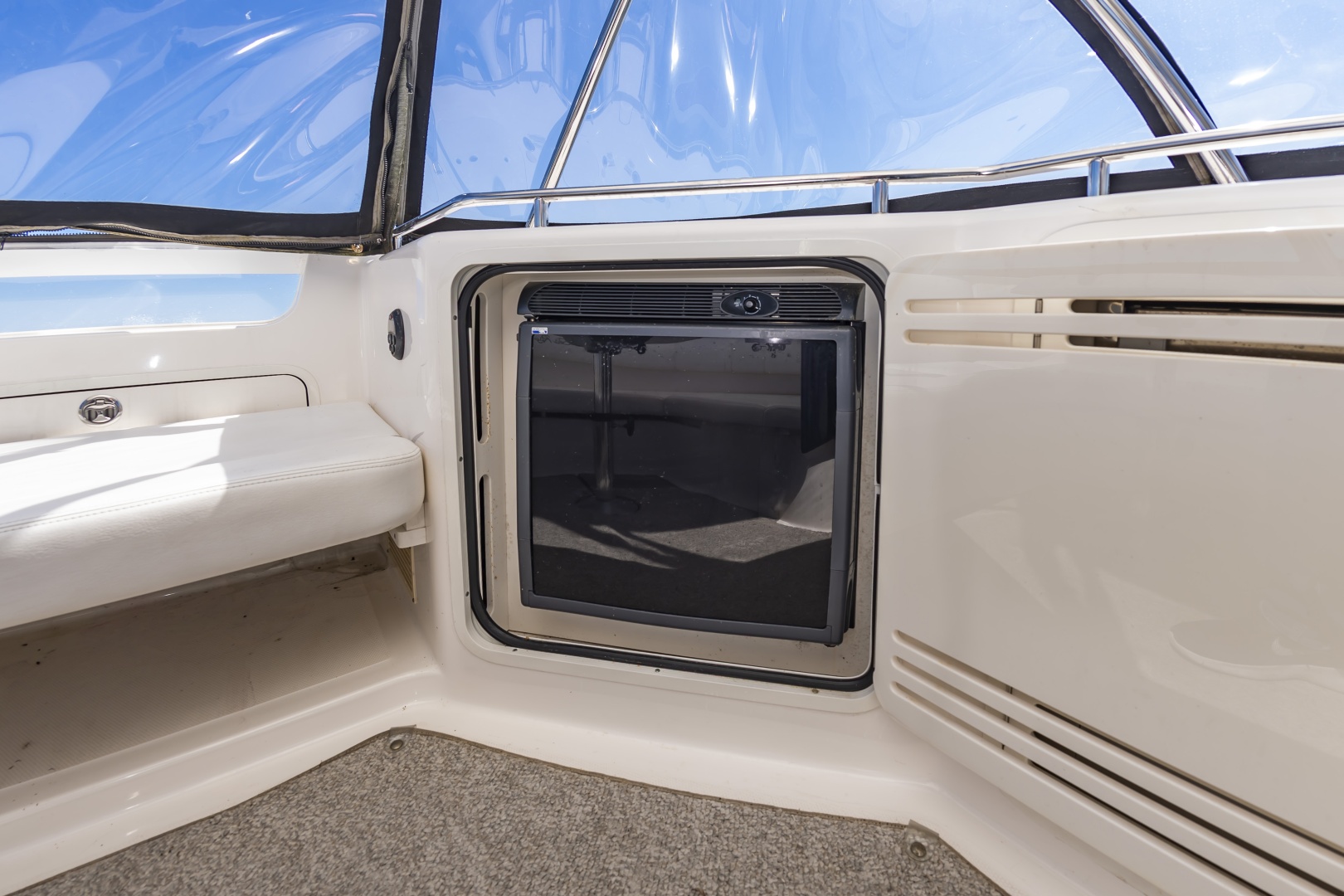 2007 Sea Ray 58 Sedan Bridge - Image 24