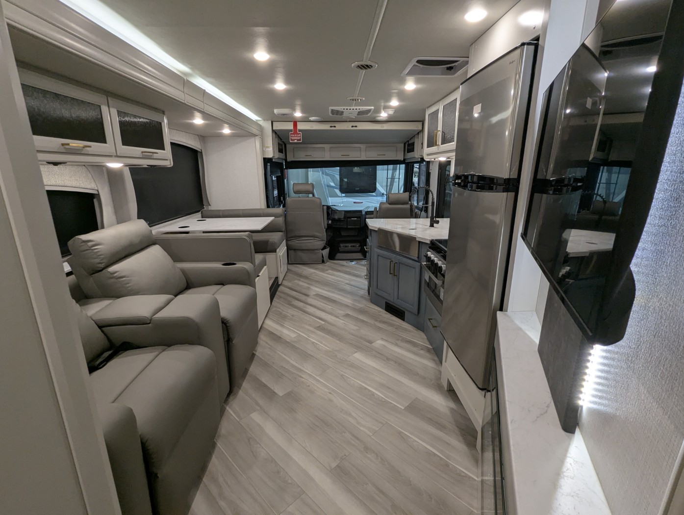 2026 Fleetwood Fortis 34MB - Image 32