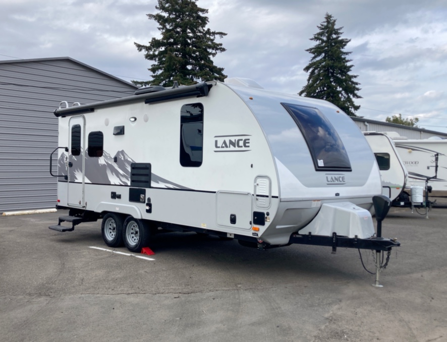 2021 Lance TT 1995 - Image 1