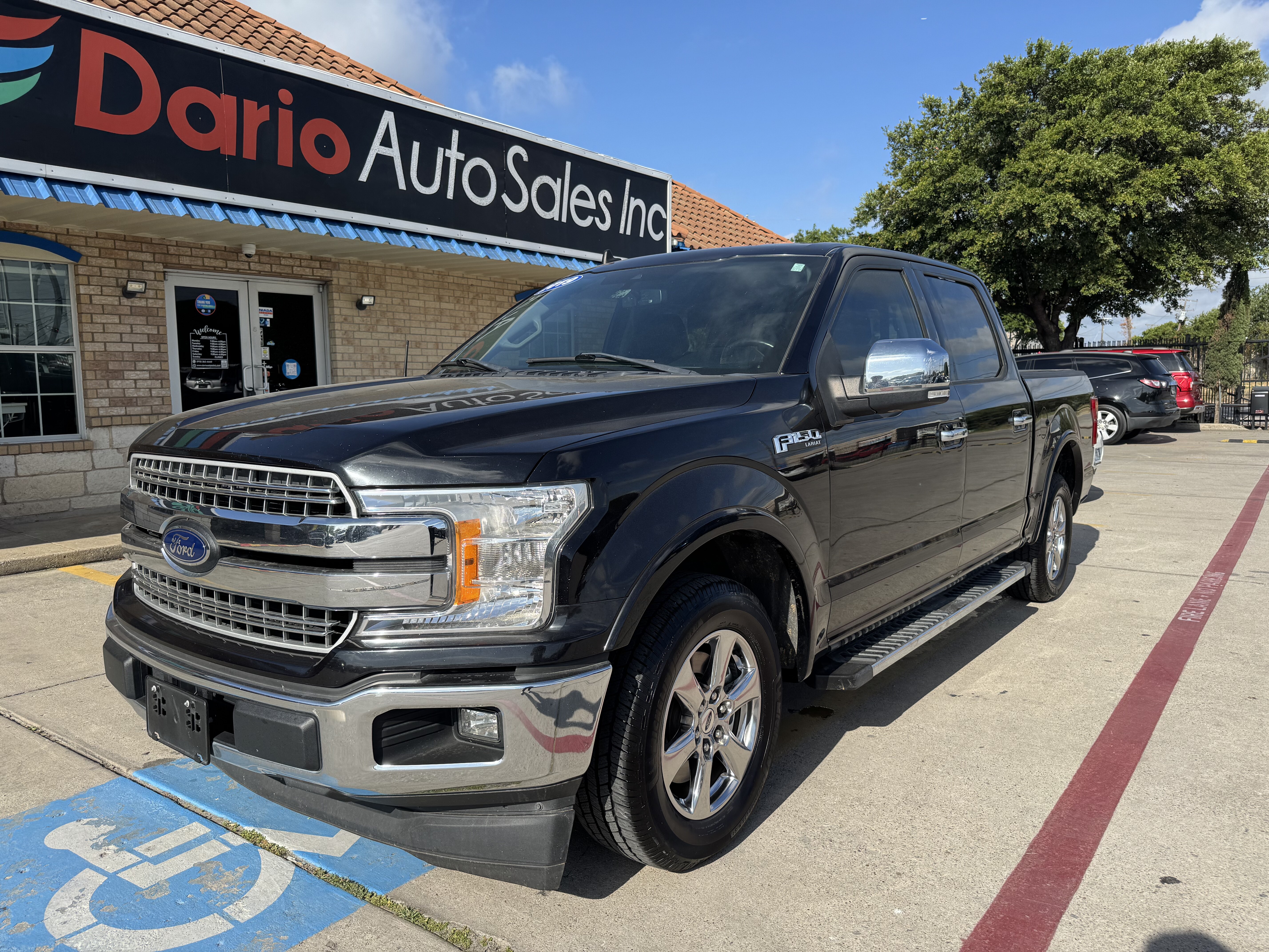 2019 Ford F150 Crew Cab XLT 4WD - Image 1