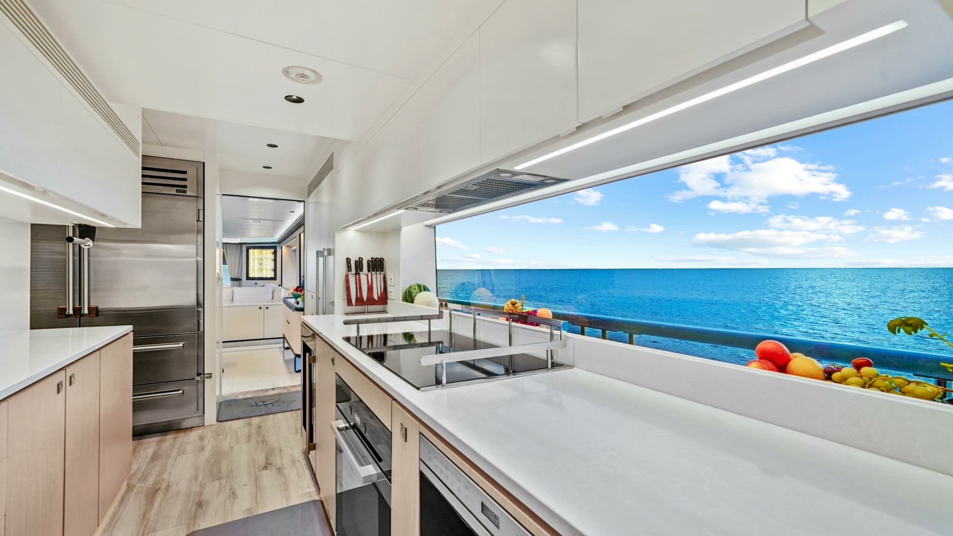2025 Horizon Raised Pilothouse - Image 14