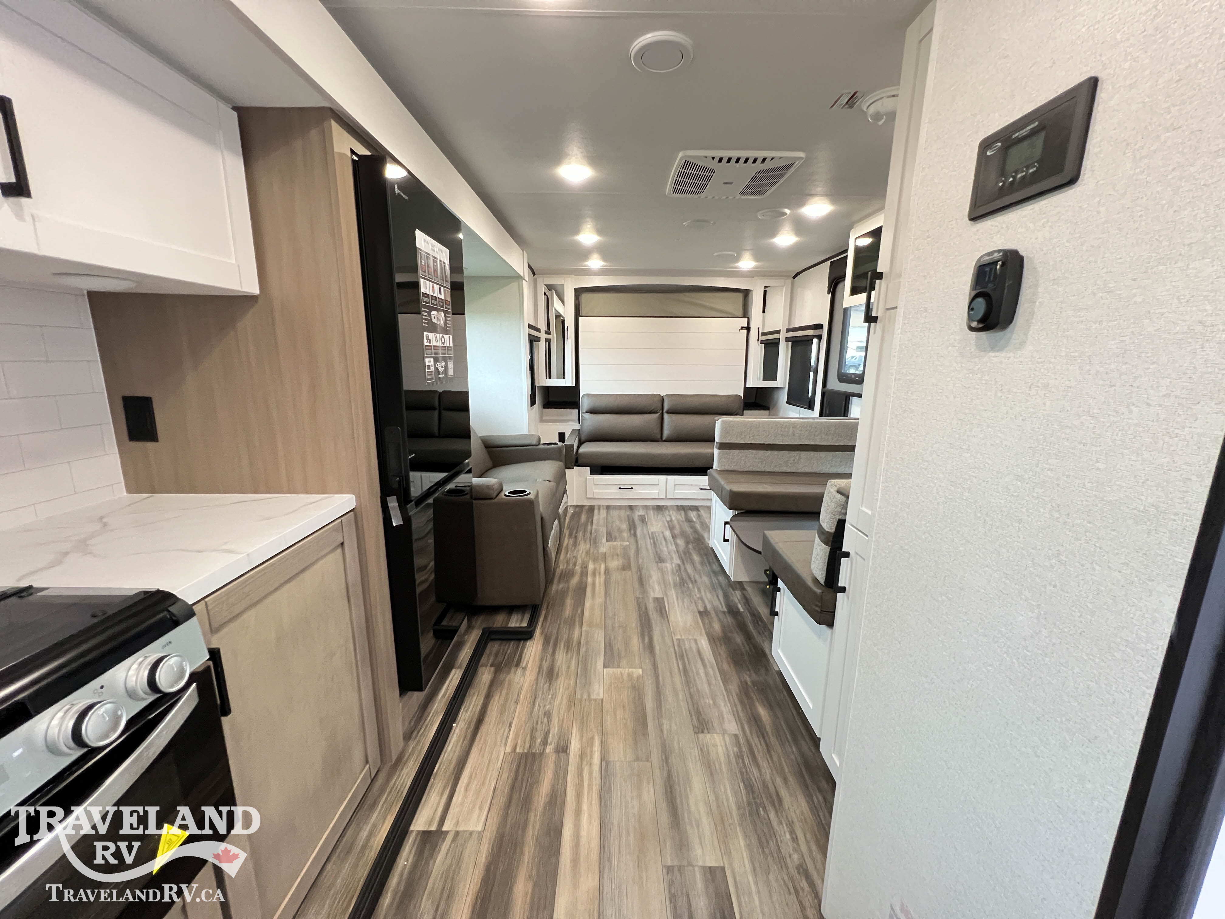 2026 Highland Ridge Range Lite 211RKM - Image 4