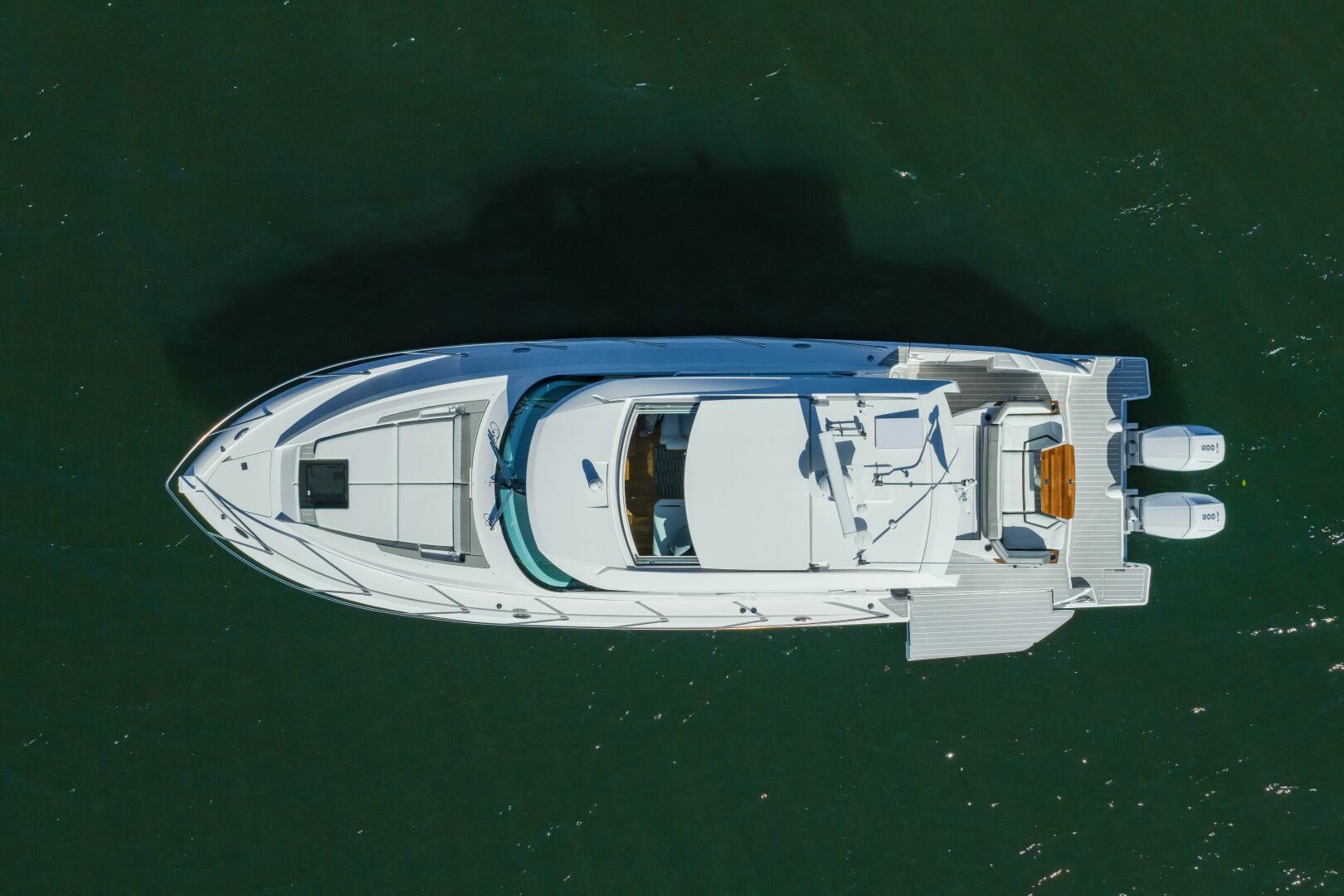 2025 Tiara Yachts 43 LE - Image 62