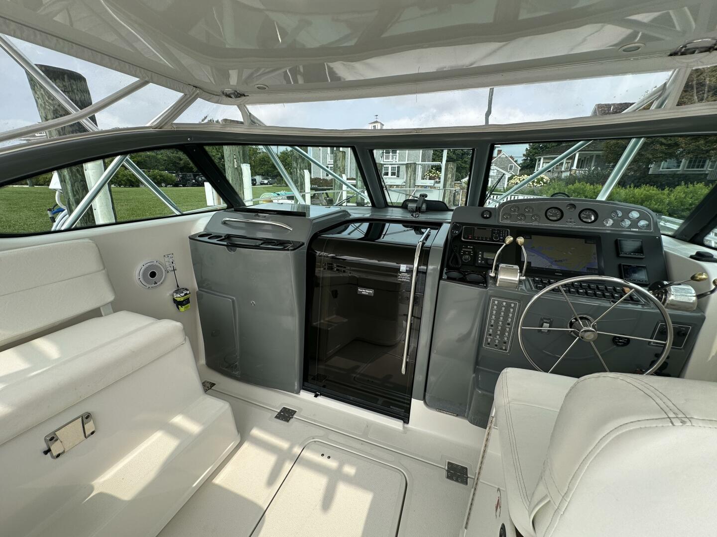 2001 Tiara Yachts 3800 Open - Image 15