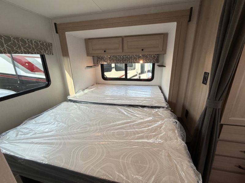 2026 Forest River Sunseeker LE 2250SLEF - Image 14