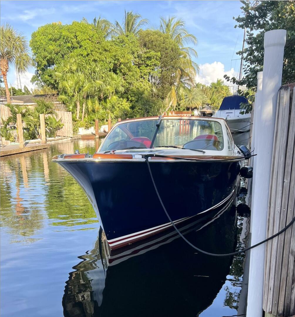 2004 Hinckley Talaria 29R - Image 4