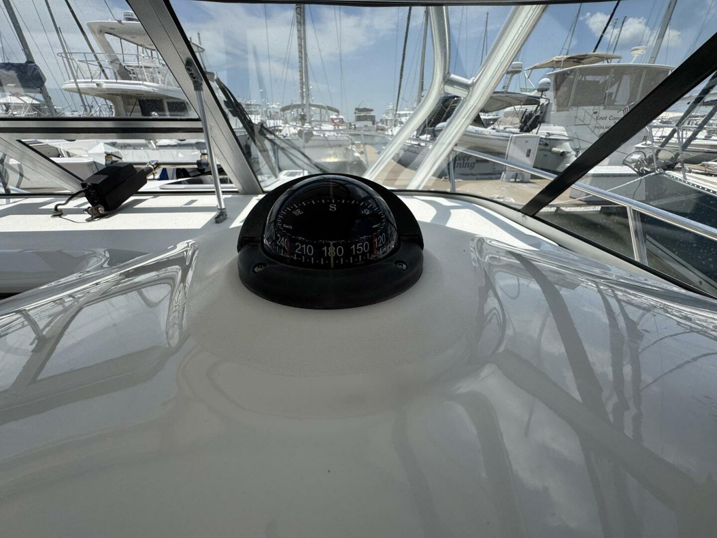 2011 Boston Whaler 305 Conquest - Image 36