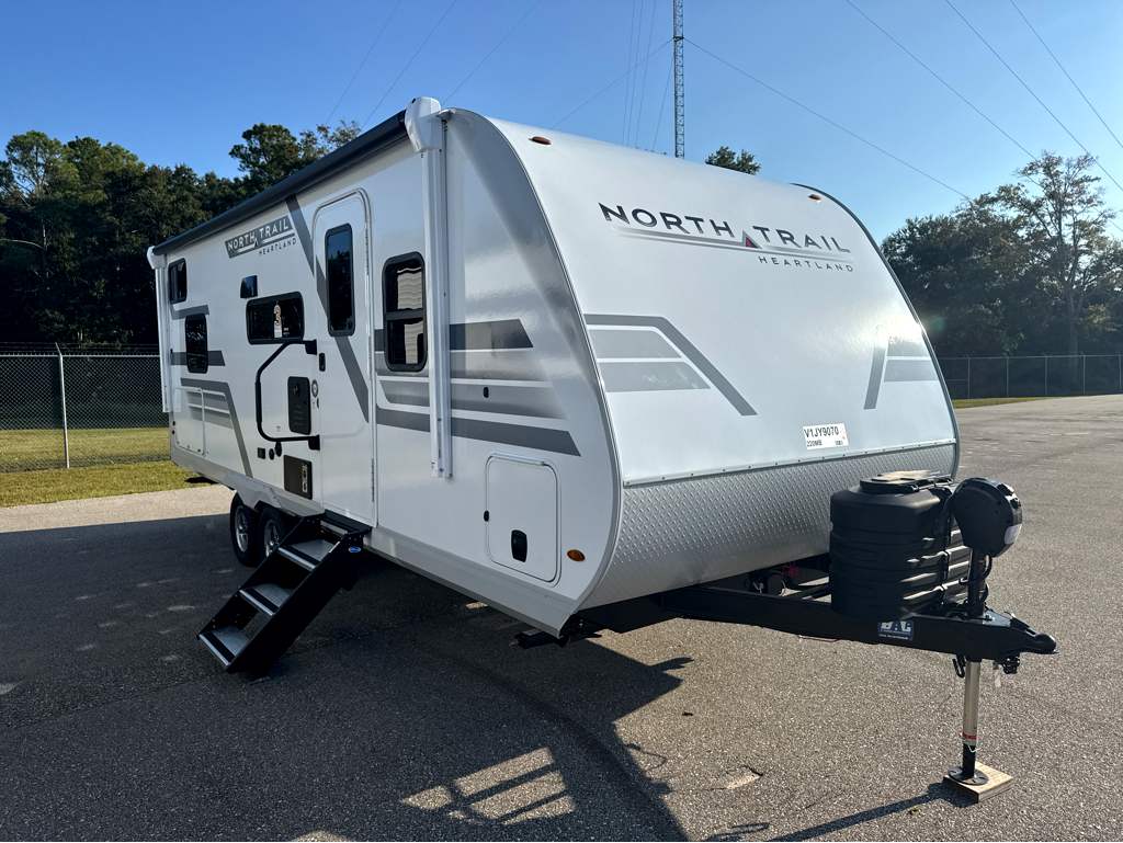 2027 HEARTLAND NORTH TRAIL 220MB - Image 1
