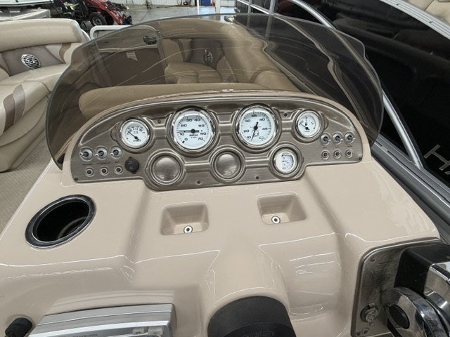 2011 SUNCHASER 8520 - Image 22