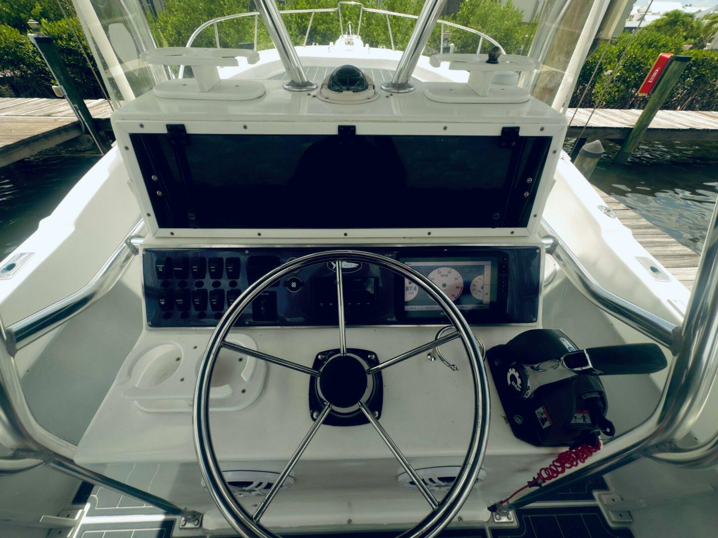 1999 Dusky 256 Center Console - Image 2
