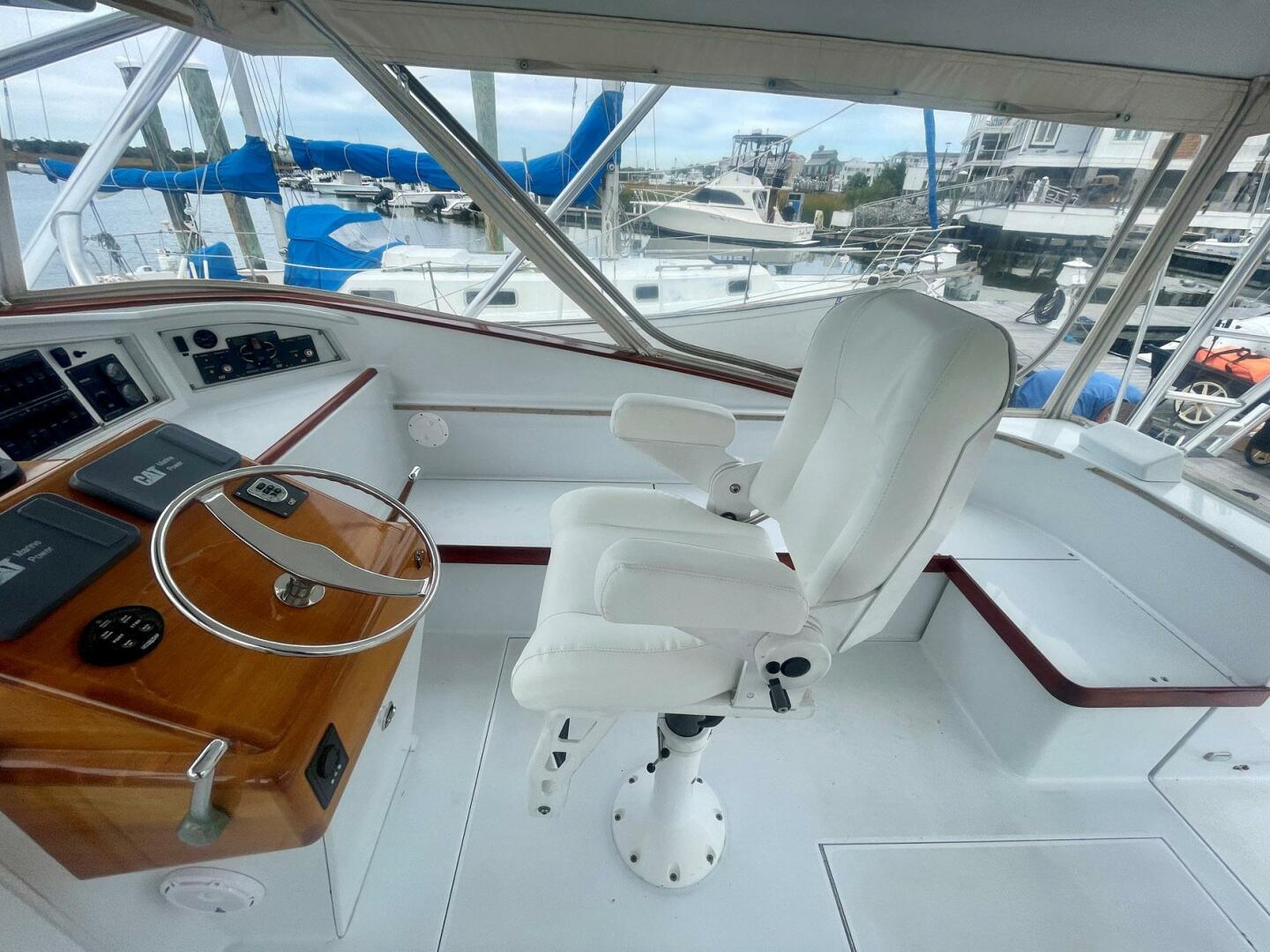 2005 Custom Carolina 40 DeSanti - Image 39
