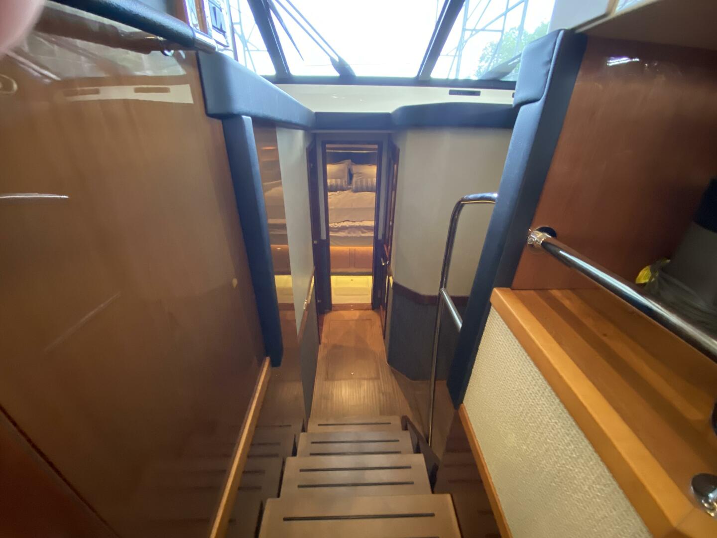 2016 Sea Ray 510 FLY - Image 18