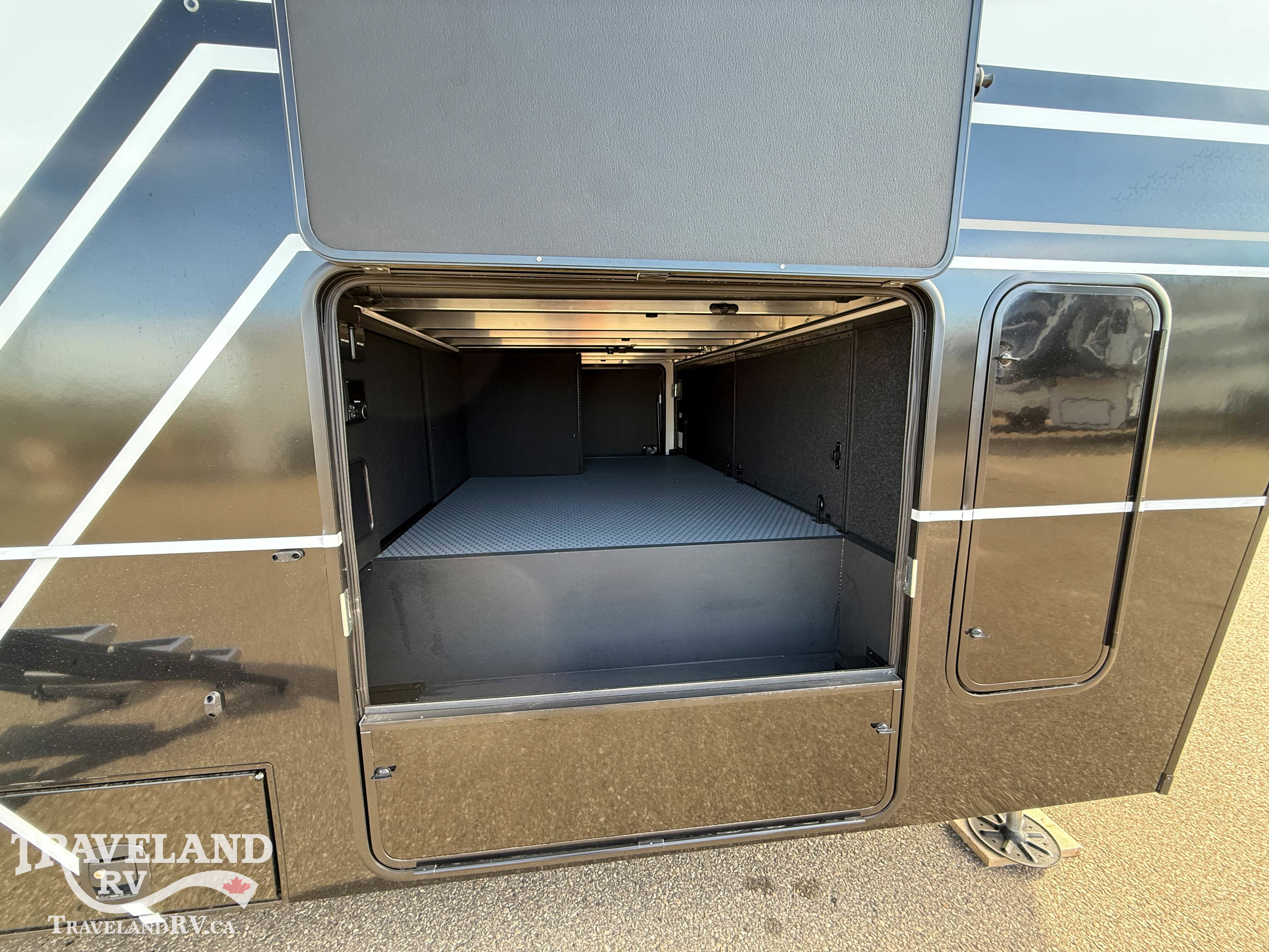 2026 Brinkley RV Model G 4000 - Image 5