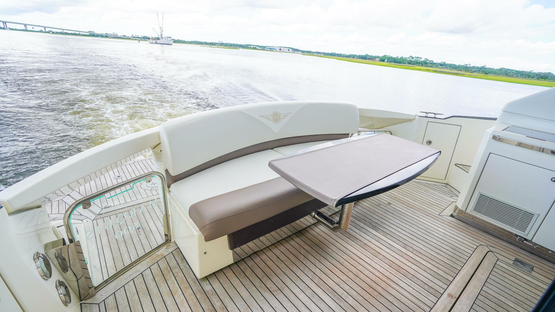 2009 Marquis 500 Sport Bridge - Image 8