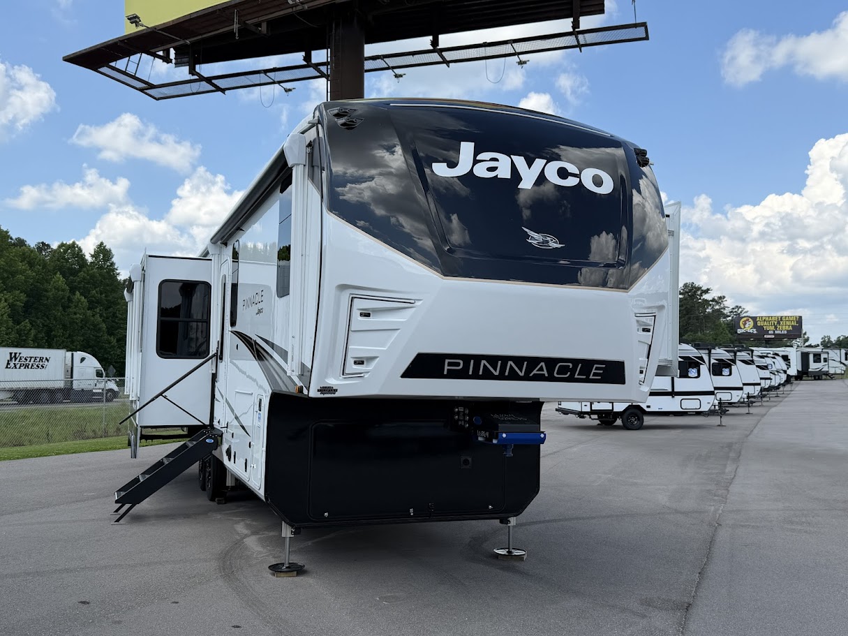 2027 JAYCO PINNACLE 32RLTS - Image 1
