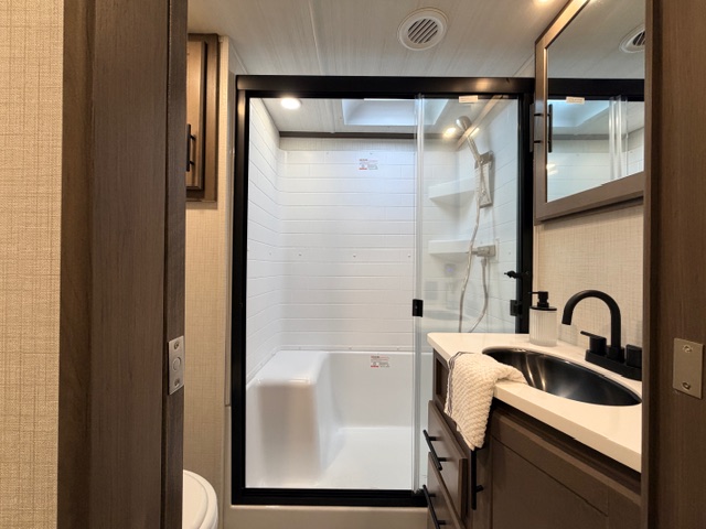 2026 Keystone Cougar 320RDS - Image 25