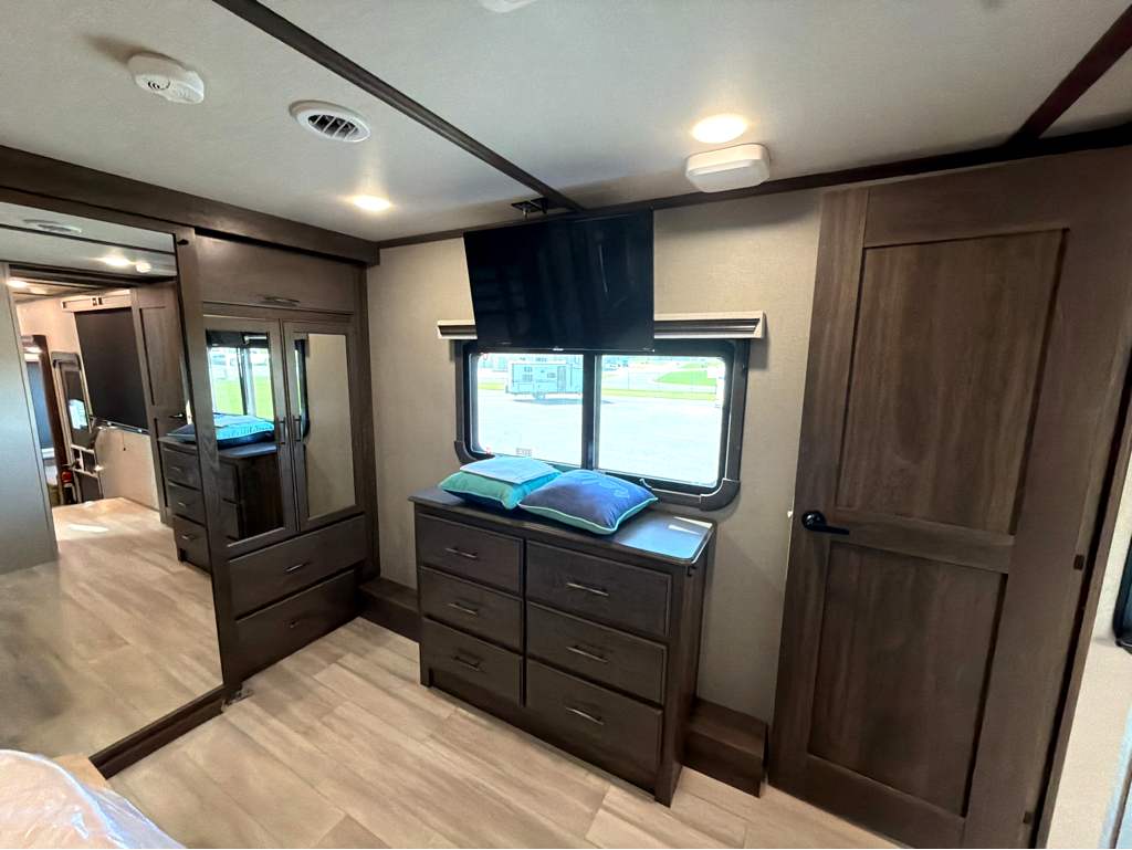 2022 GRAND DESIGN SOLITUDE 390RK - Image 26