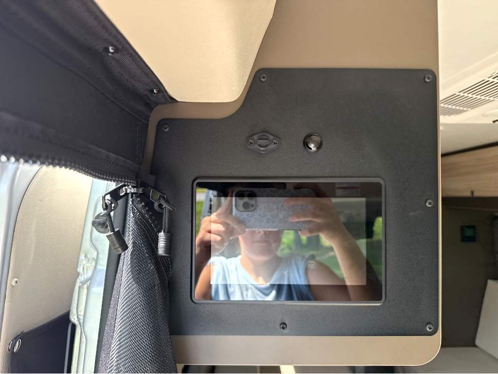 2027 ENTEGRA COACH ETHOS 20T - Image 9