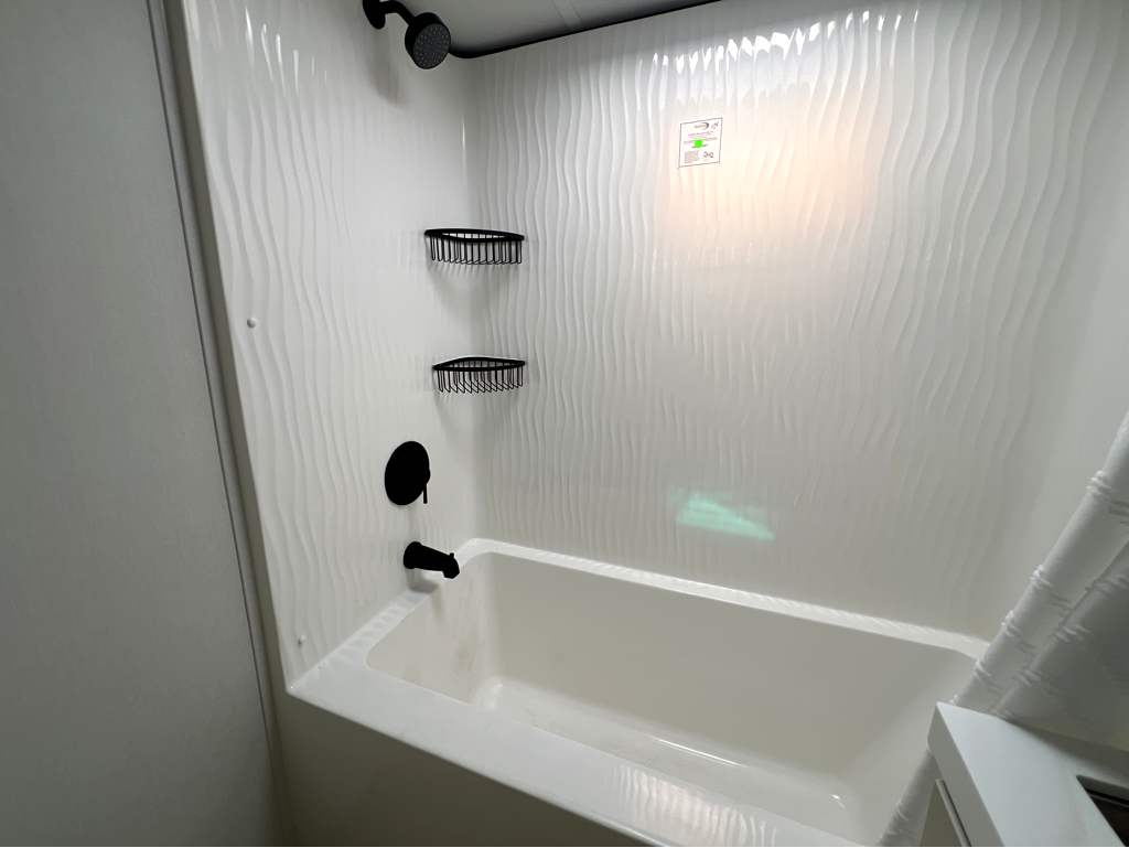 2026 GRAND DESIGN SOLITUDE 414LJMJ - Image 23