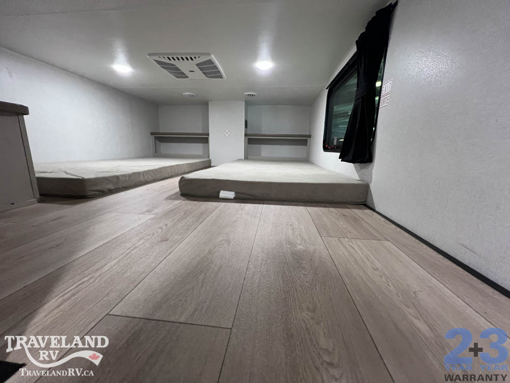 2027 Jayco Jay Flight Bungalow 404LOFT - Image 21