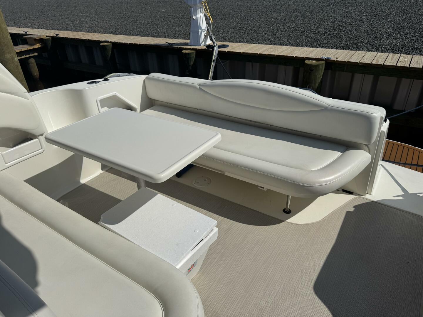 2002 Sea Ray 360 Sundancer - Image 6