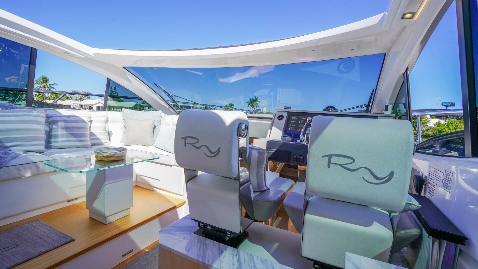 2019 Rio Yachts Colorado 56 - Image 17