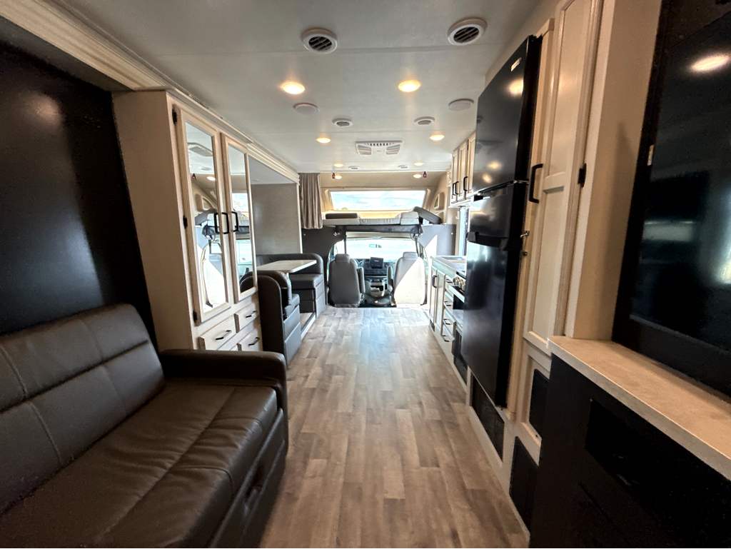 2023 ENTEGRA COACH ODYSSEY 26M - Image 22