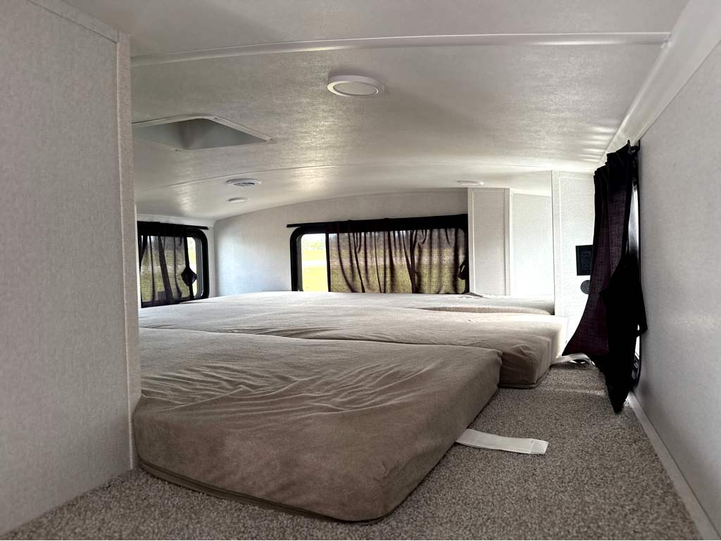 2027 JAYCO NORTH POINT 375TBDB - Image 27