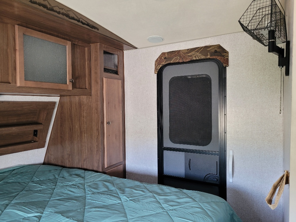 2022 Northwood Nash 24M - Image 9